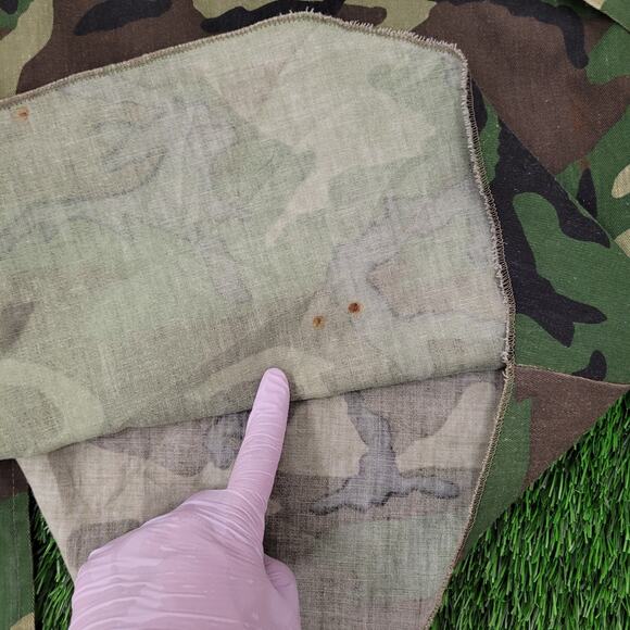 Vintage 80s Woodland Camo Shirt Large 26x33 Baggy Hunting - Picture 9 of 16